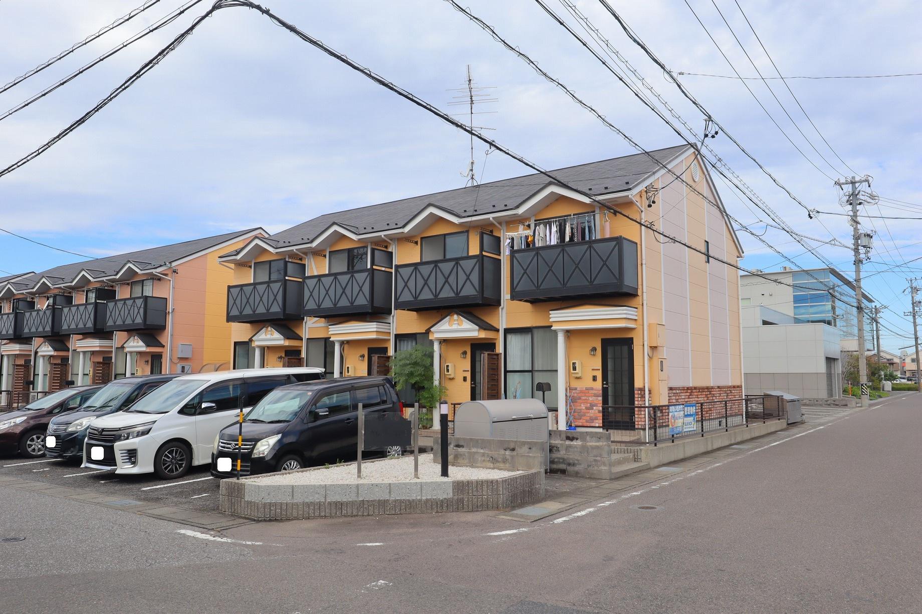 クレール石榑Ａ・Ｂ・Ｃ