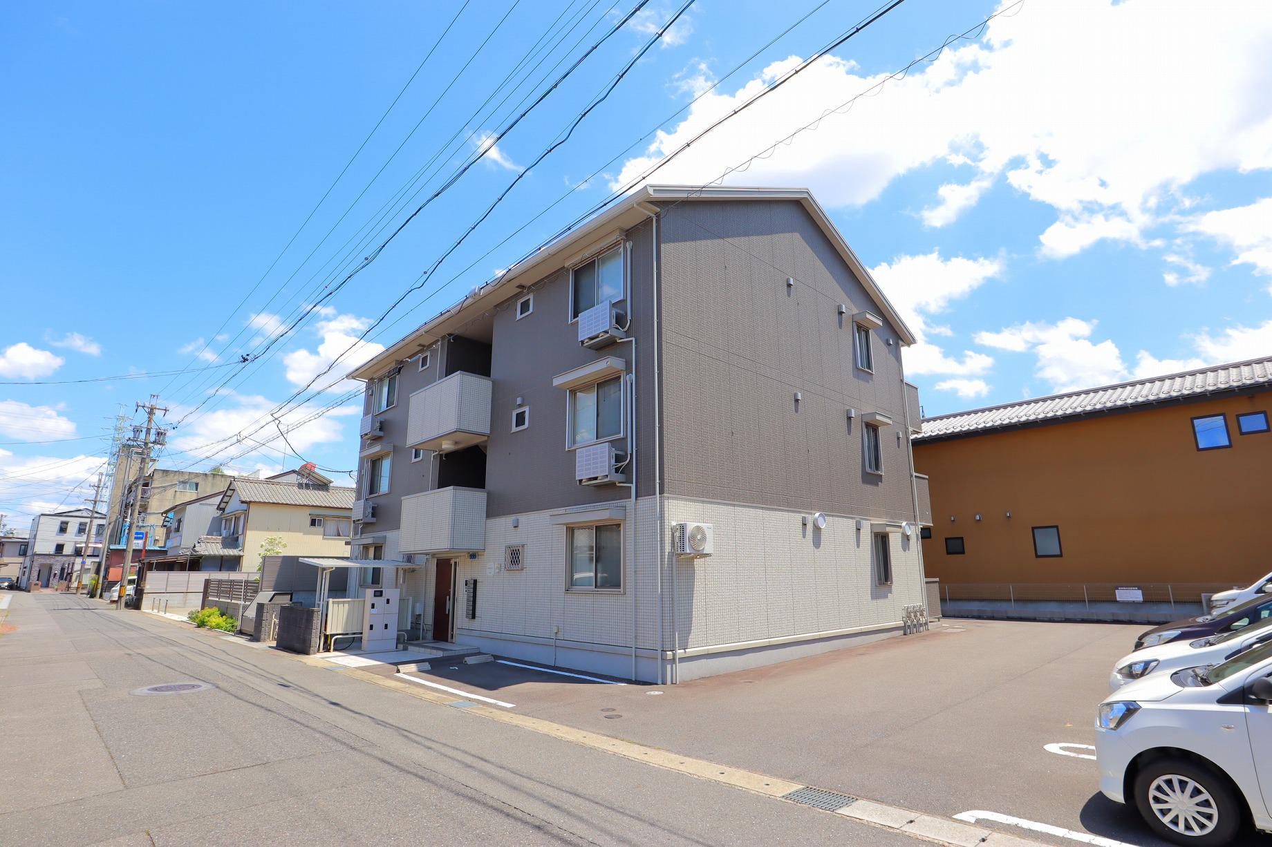 ウエスト サイド レジデンス