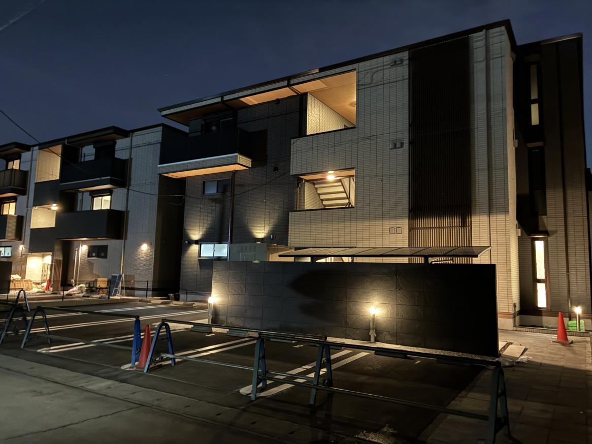 セレスティア本荘中ノ町B