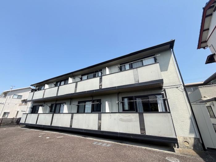 エスメール川合