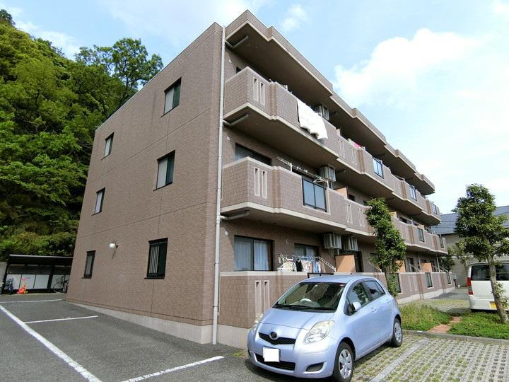 フォレスタヴィアーレ