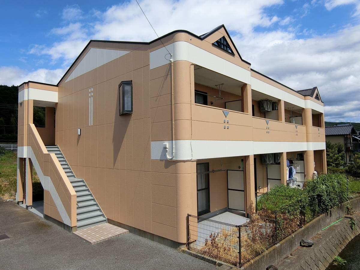 サンプレス岩波