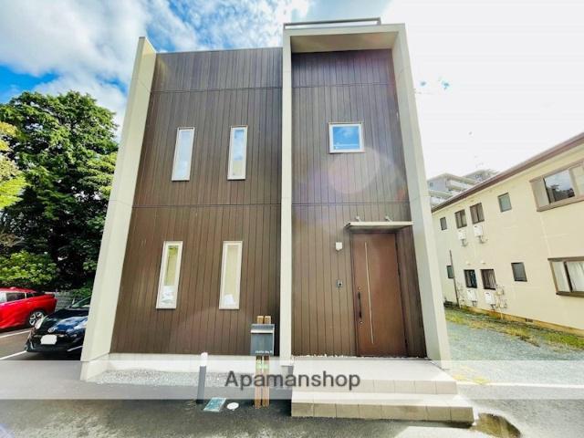 静岡県浜松市中央区 2階建 築8年