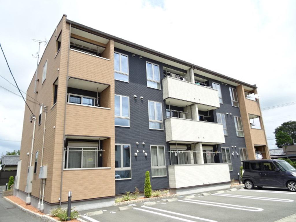 静岡県袋井市 3階建 築16年