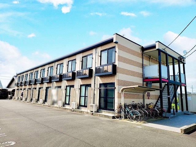 レオパレスラークⅡ(1K/2階)