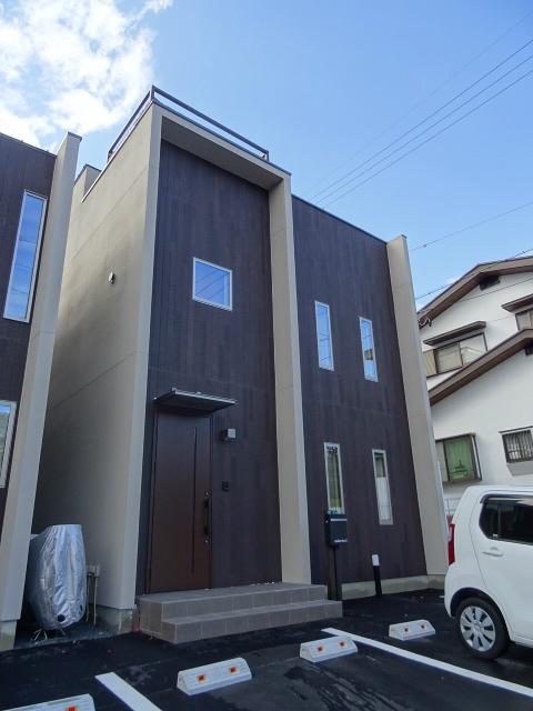 静岡県浜松市中央区 2階建 築9年