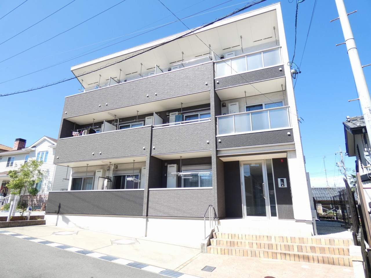 ホワイトルーム元魚町