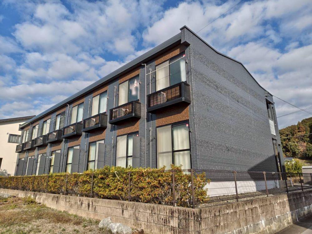 レオパレスシャンデリア