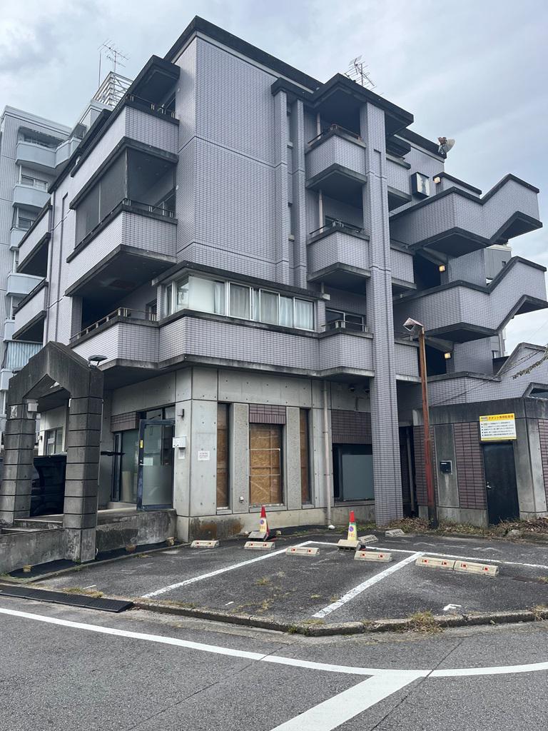 イーストガーデン バラ館