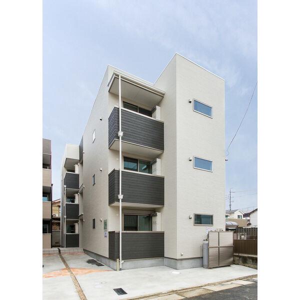 LUXE.STYLE辻町イースト