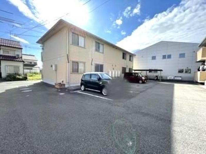 ピナスガーデンD棟