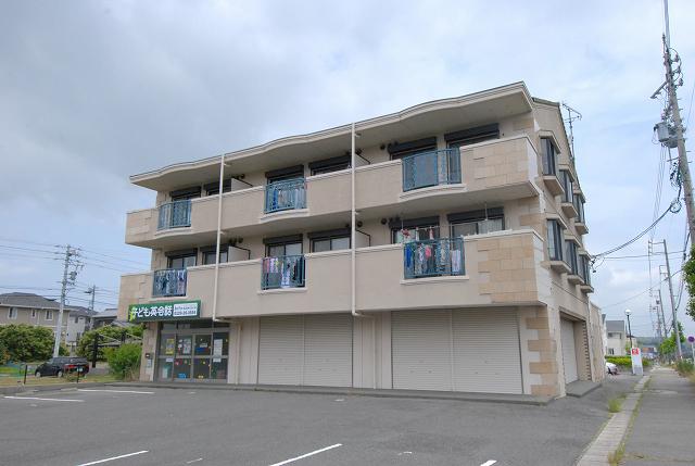 アンビシャス