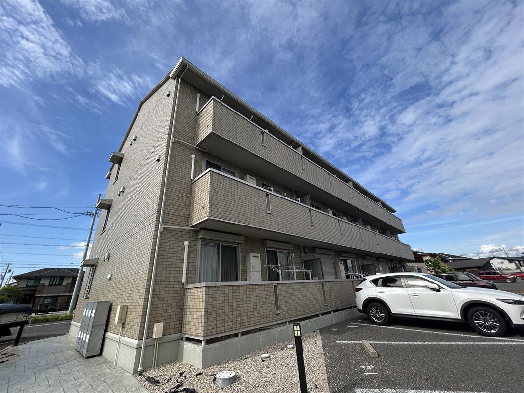 名鉄西尾線 桜井駅(愛知) 徒歩11分  築17年(2LDK/3階)