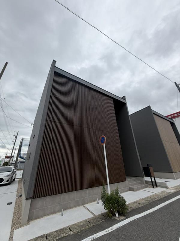 名鉄三河線 碧南中央駅 徒歩2分  築1年(3SLDK)