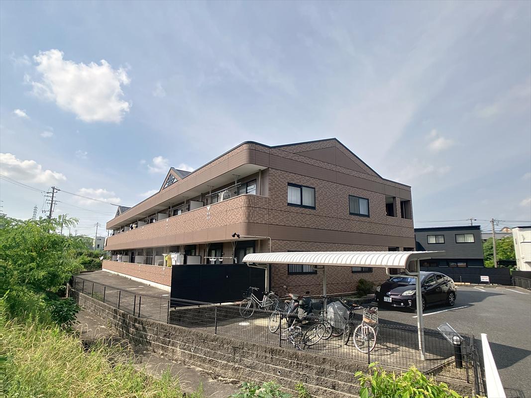 ラ・エレガンス77