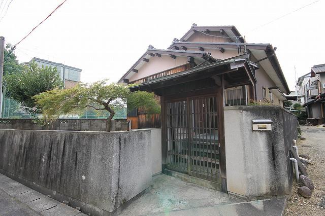 愛知県豊明市栄町新左山の戸建賃貸