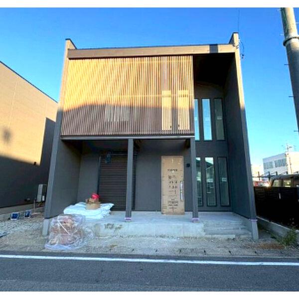 愛知県碧南市栄町1丁目の戸建賃貸