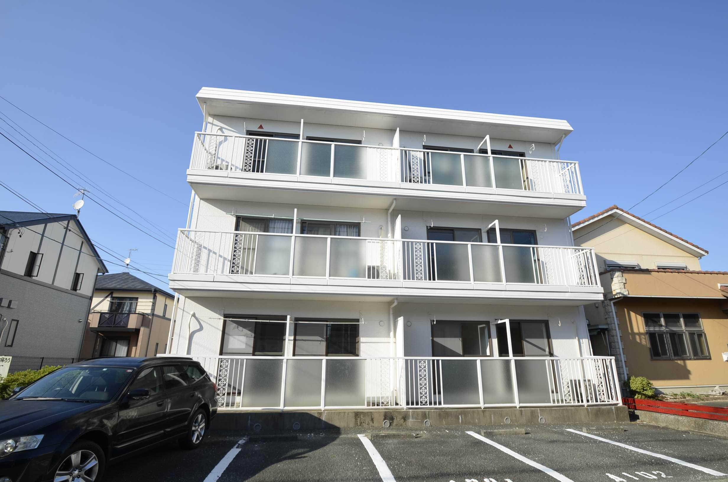マンション弥栄A棟
