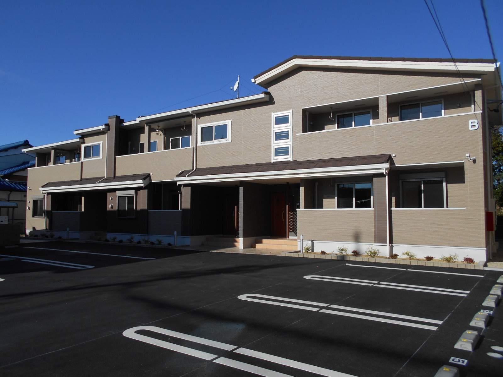 コリーヌ日永西 B