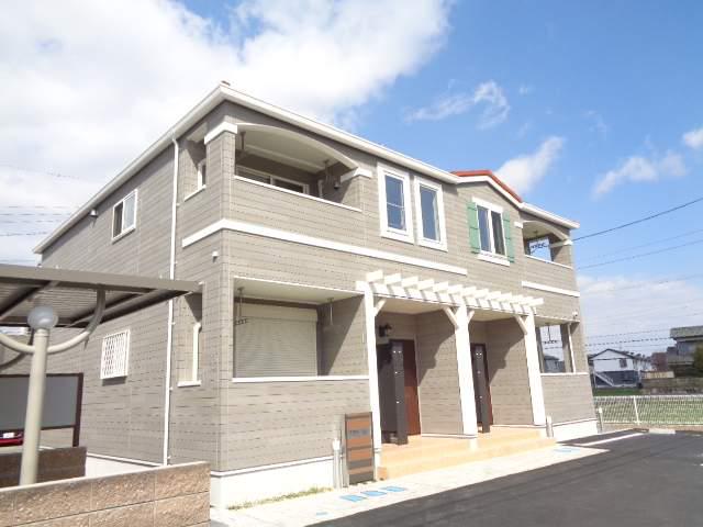 三重県三重郡川越町大字豊田の建物