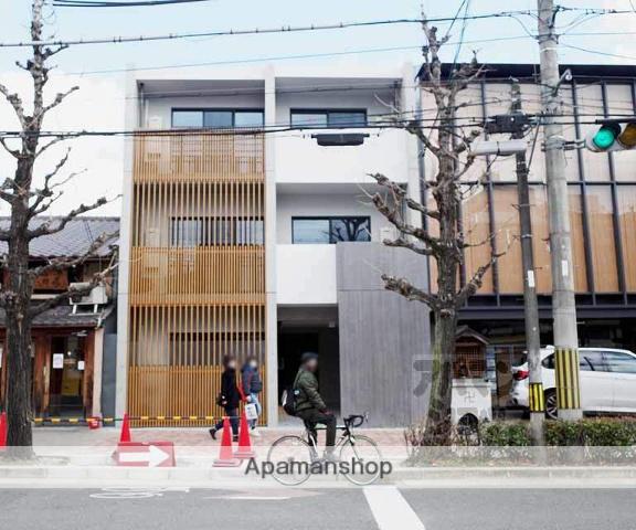 プレジール御所東