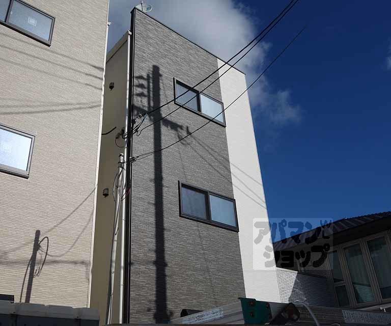 スプランドゥール東九条(1DK/1階)