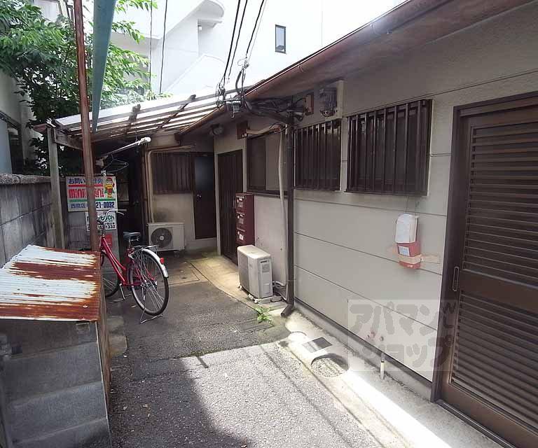 京都市東西線 太秦天神川駅 徒歩9分 1階建 築70年