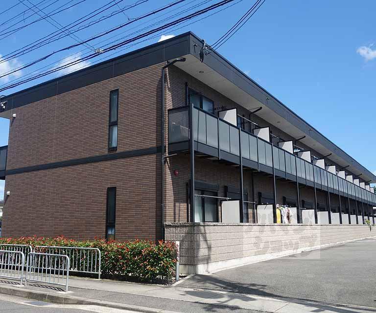 アンプルールクラージュ・ルヴニール