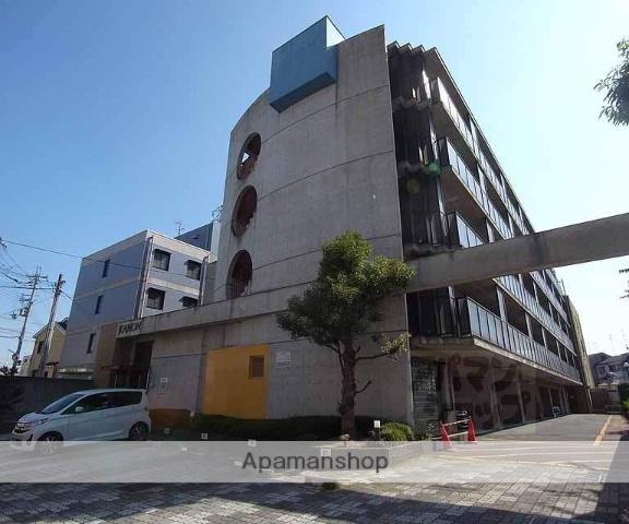 京都府京都市右京区梅津構口町の建物