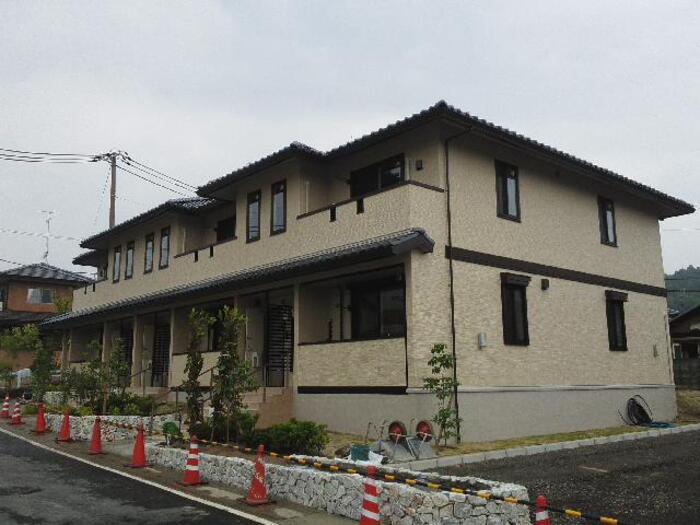 ロイヤルクレセント