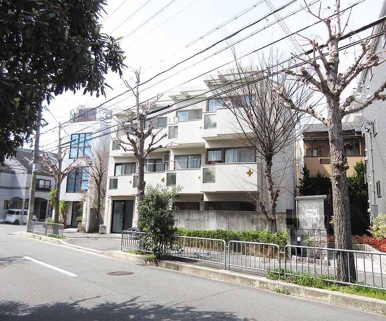 ミニヨンハウス勧修