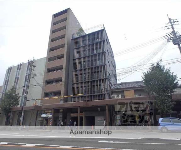 京都府京都市上京区青龍町出町通今出川上るの建物