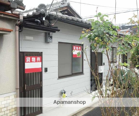 唐橋芦辺町テラスハウス