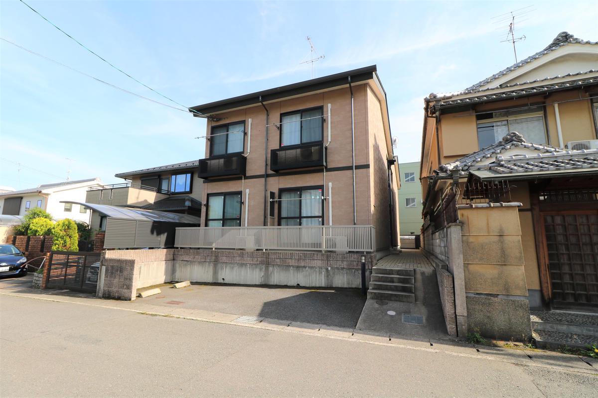 レオパレス西賀茂