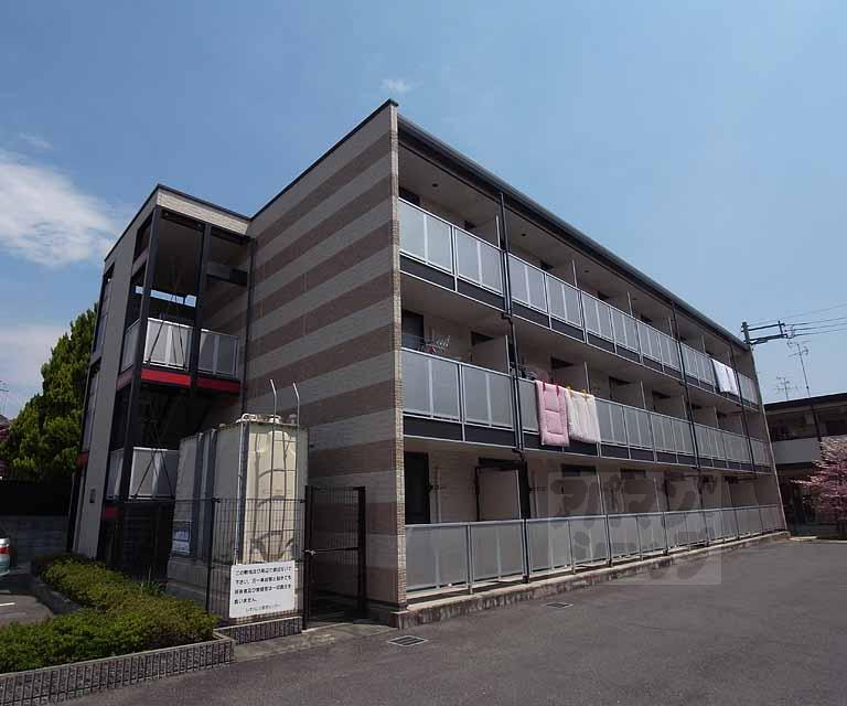 レオパレスアルモニ1番館