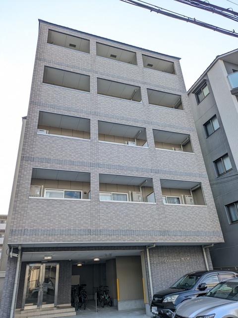 ドミール西大路