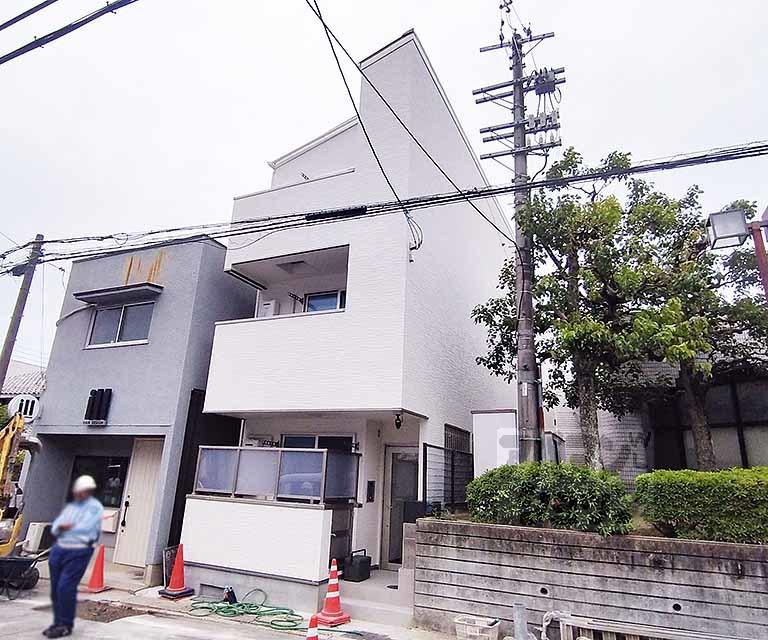 プラムコート椥辻 アパート