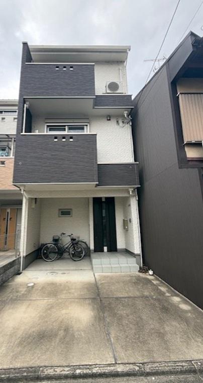 京都市東西線 西大路御池駅 徒歩6分 3階建 築9年