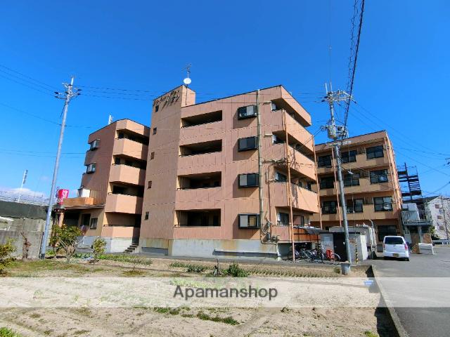 シャトー・ドゥ・クリヨン(1K/3階)