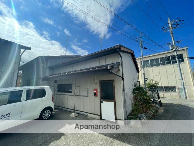 城陽市寺田新池６６−１貸家