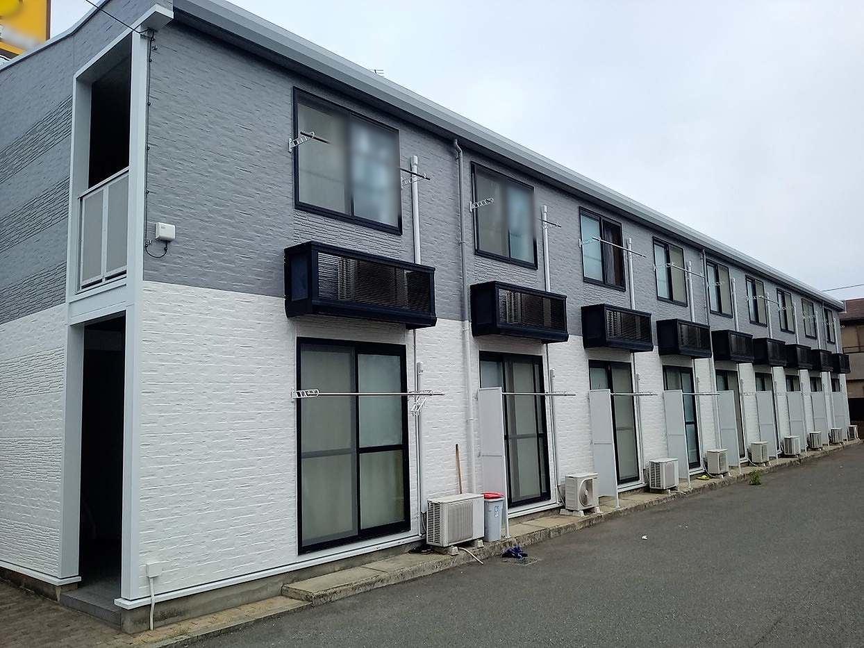 レオパレスコスモス