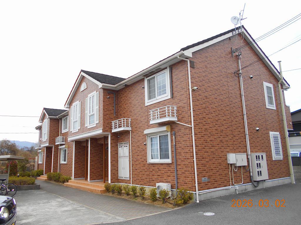 和歌山県紀の川市西大井の建物