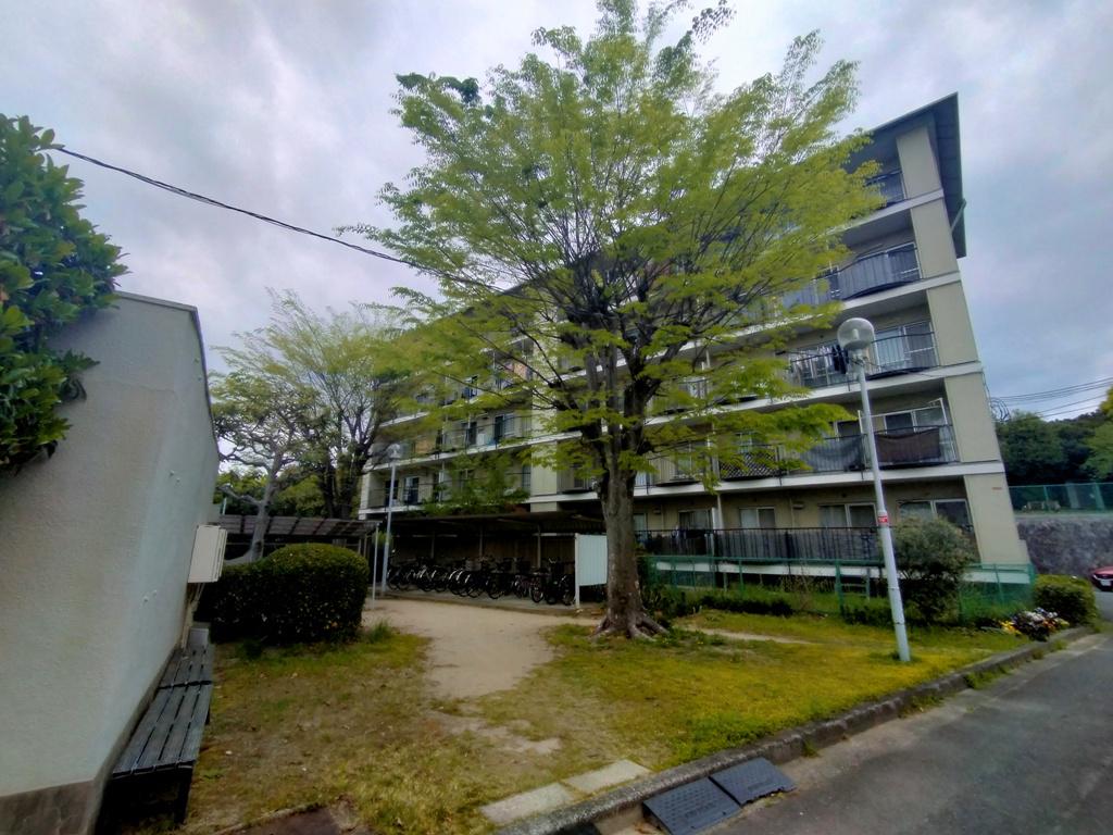 メゾン高槻真上