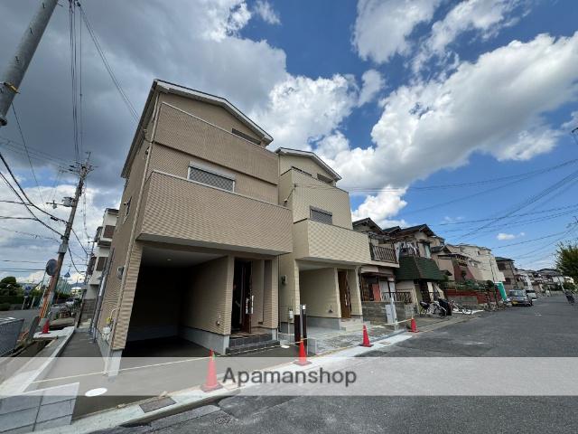 大阪府高槻市津之江町3丁目の戸建賃貸