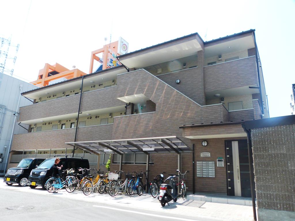 アンプルールフェールバレルコート