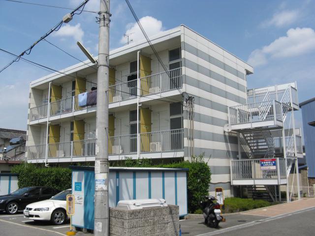 レオパレスタカラ