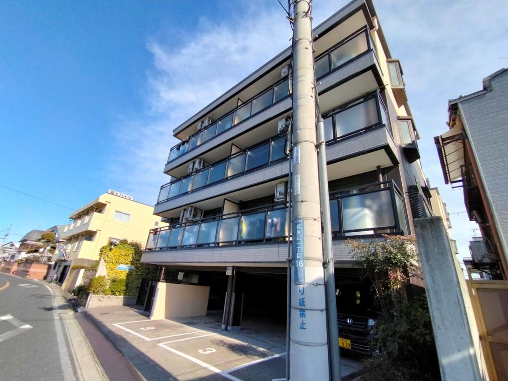 リバーサイドハウス