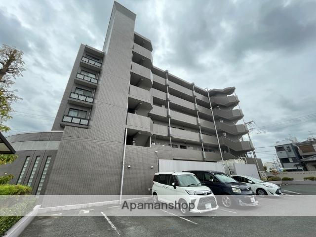 プロスベール高安