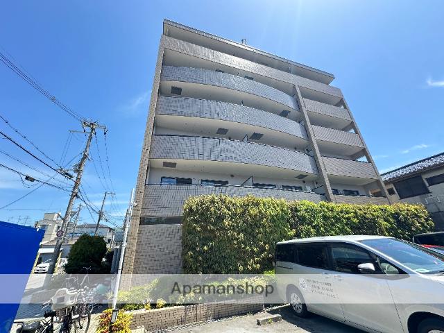 ファミール春日