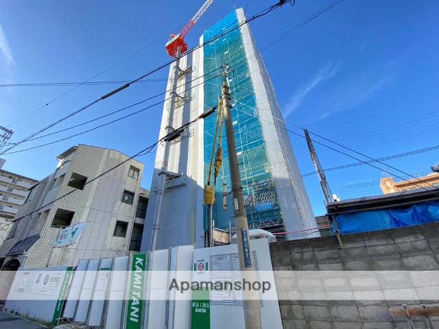 クローバー・クレスト